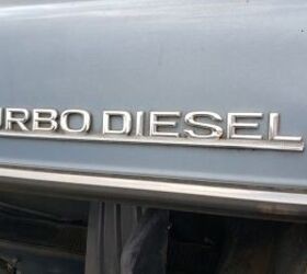 Junkyard Find: 1985 Mercedes-Benz 300D Turbodiesel with 411,448 Miles Displaying its Incredible Mileage