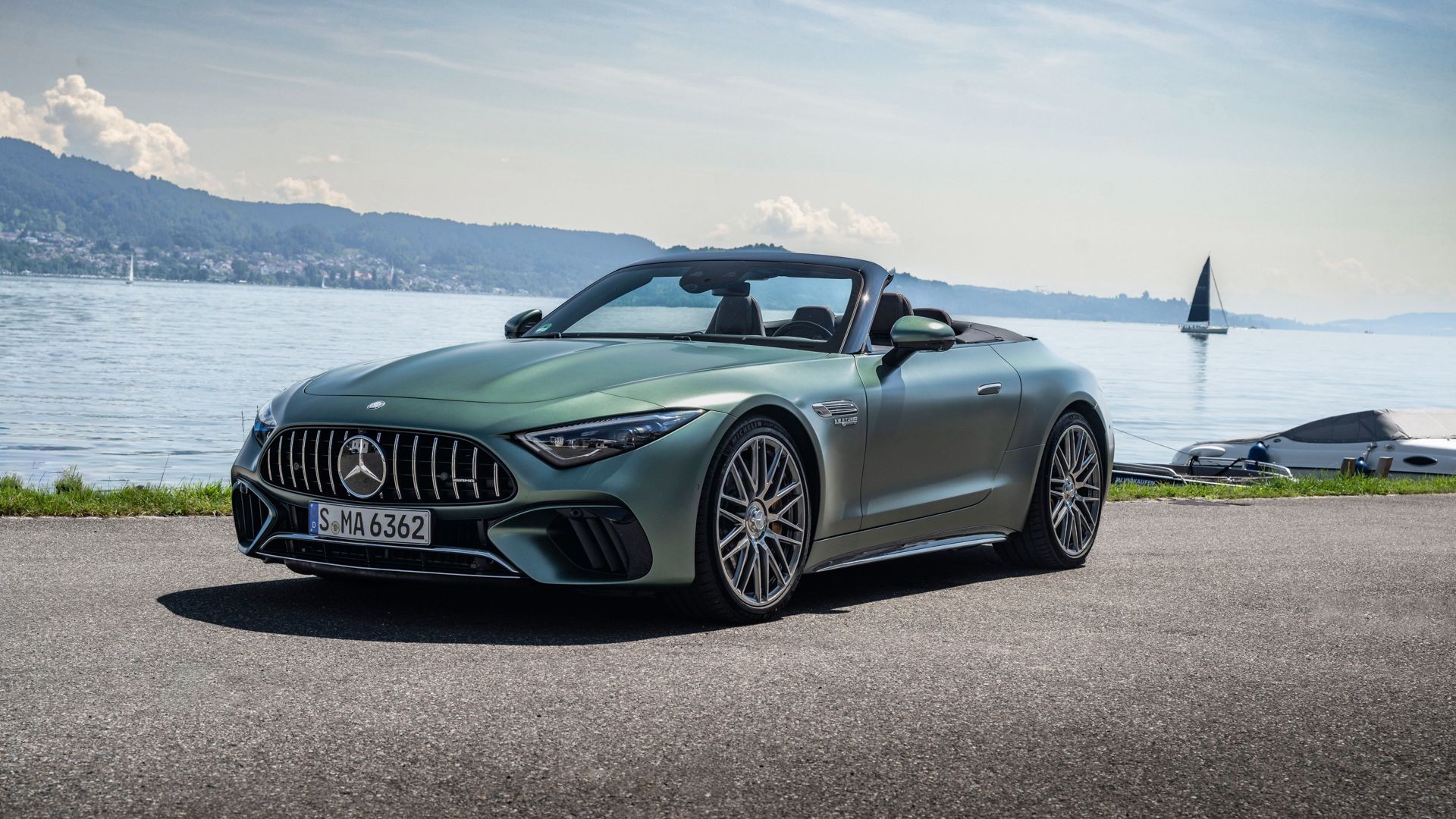 2024 Mercedes-AMG SL 63 S E Performance in Yellow